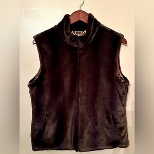 J McLaughlin reversible vest. Size L. Like New Condition.